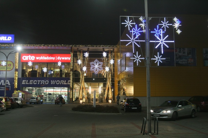 Miasta woj. śląskiego szykują się na święta Bożego Narodzenia [ZDJĘCIA DEKORACJI]