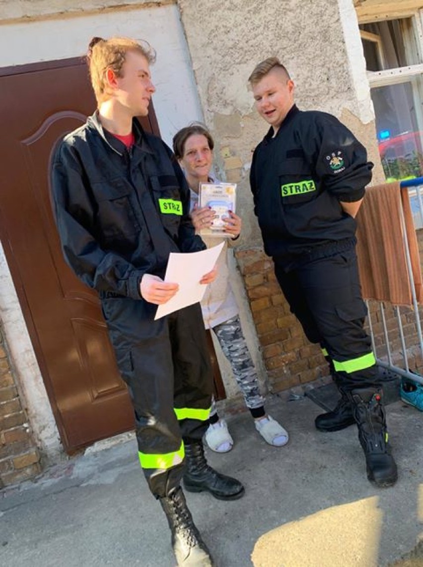 Brawo Wy! Strażacy z OSP Goraj wydali swoje pieniądze na „prezenty” dla mieszkańców [GALERIA]