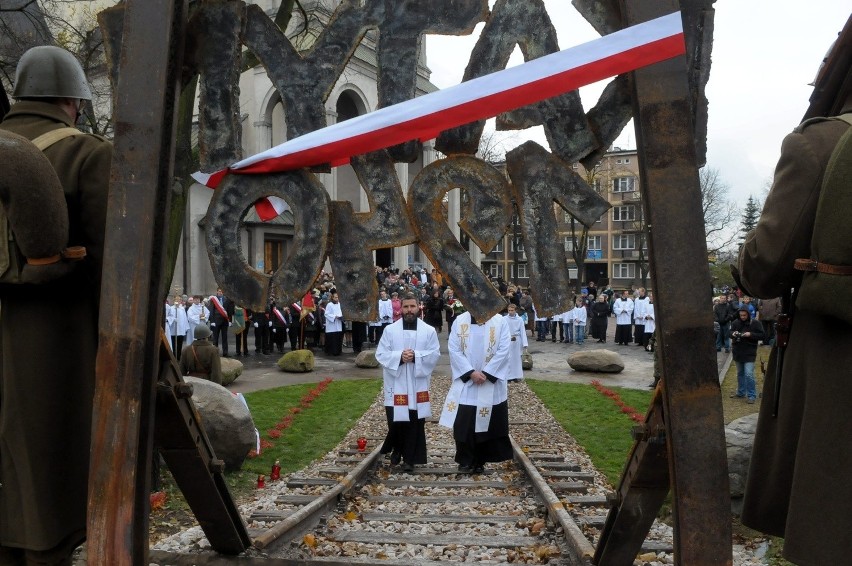 W Lublinie stanął  drugi pomnik poświęcony ofiarom Katynia...