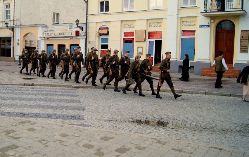 Inscenizacja obrony Płocka: bolszewicy znowu odparci! Zobacz zdjęcia!