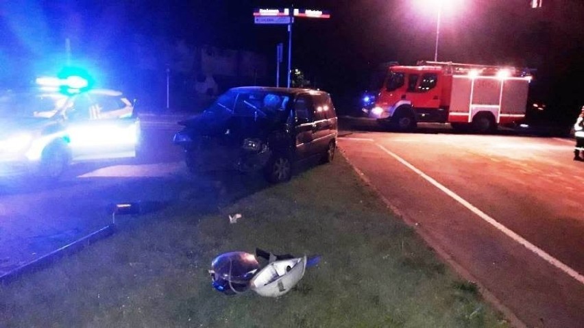 Wypadek Nowy Sącz. Na ul. Kilińskiego zderzyła się osobówka i bus dostawczy [ZDJĘCIA]