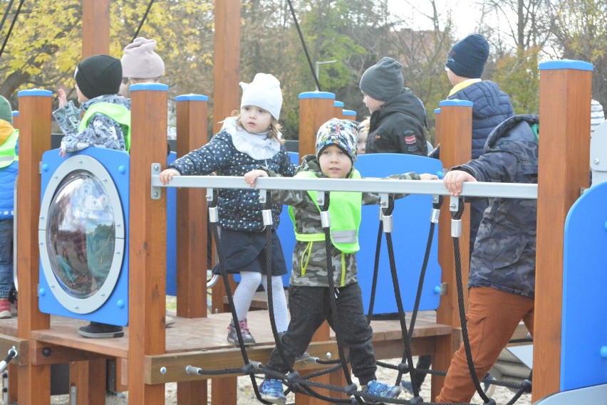 Plac zabaw nad Jeziorem Miejskim w Międzychodzie został...