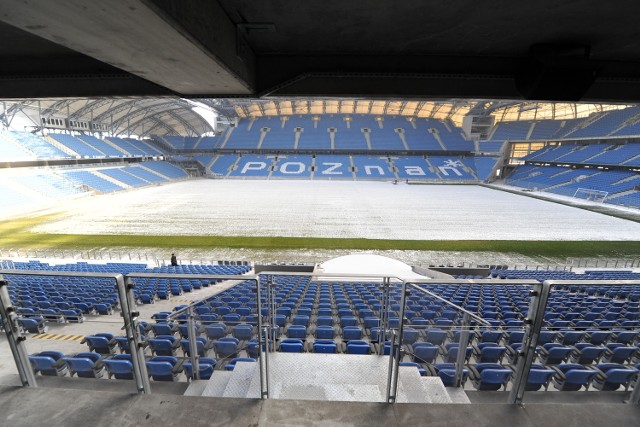 Mecz Lecha Poznań z GKS Bełchatów może zostać odwołany z powodu zalegającego na stadionie śniegu