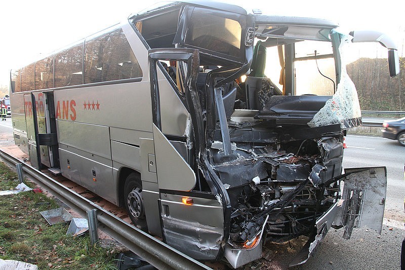 Wypadek polskiego autobusu Eurotrans na A2 w Niemczech [ZDJĘCIA]