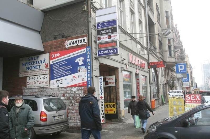 Chaos reklamowy w Katowicach