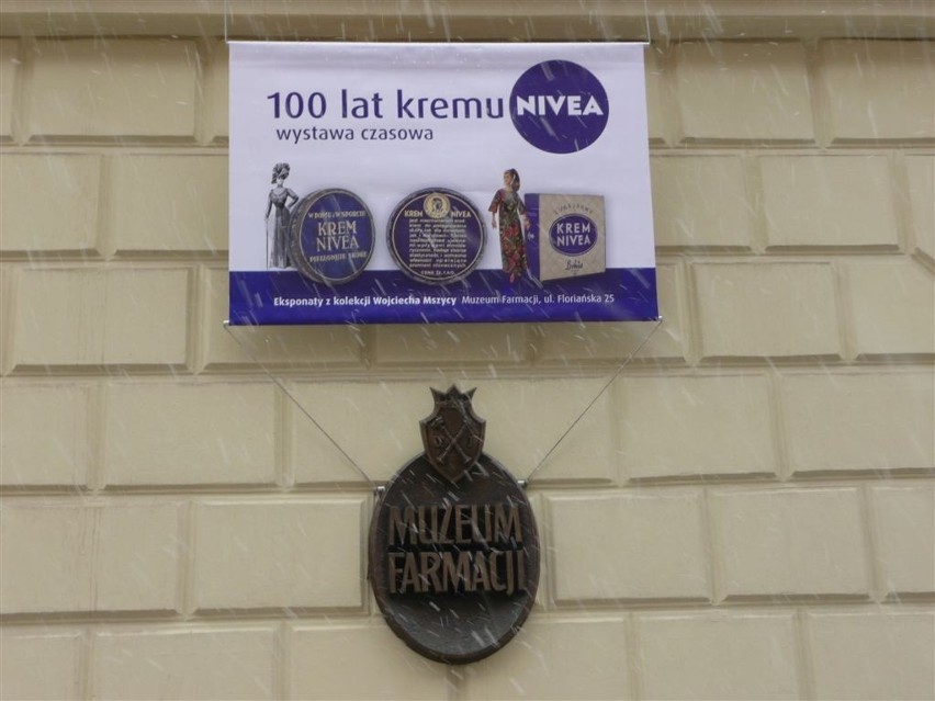 Nivea z Katowic pod Wawelem! Wystawa &quot;100 lat kremu Nivea&quot; w Krakowie [ZDJĘCIA]