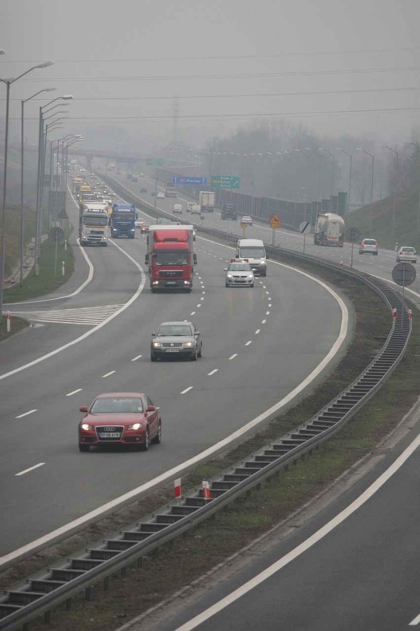 Ruda Śląska: Garb na A4 jest badany [ZDJĘCIA]