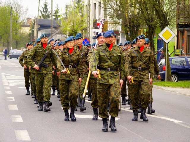 W Krośniewicach odsłonięto pomnik generała Andersa