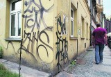 Wrocław: Bazgrzą po ścianach na potęgę