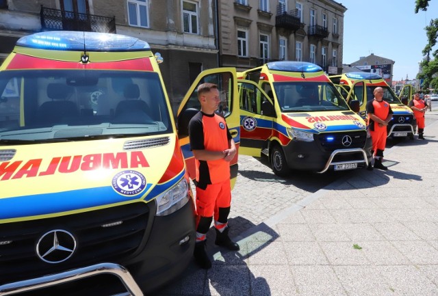 Pogotowie Ratunkowe w Radomiu zostało doposażone w trzy kolejne ambulanse.