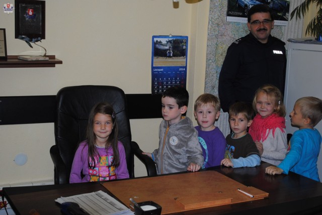 Opolskich policjantów ponownie odwiedziły przedszkolaki