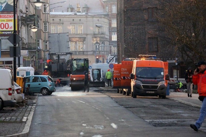 Legnica: Remontowana ulica Chojnowska będzie przejezdna jeszcze przed świętami