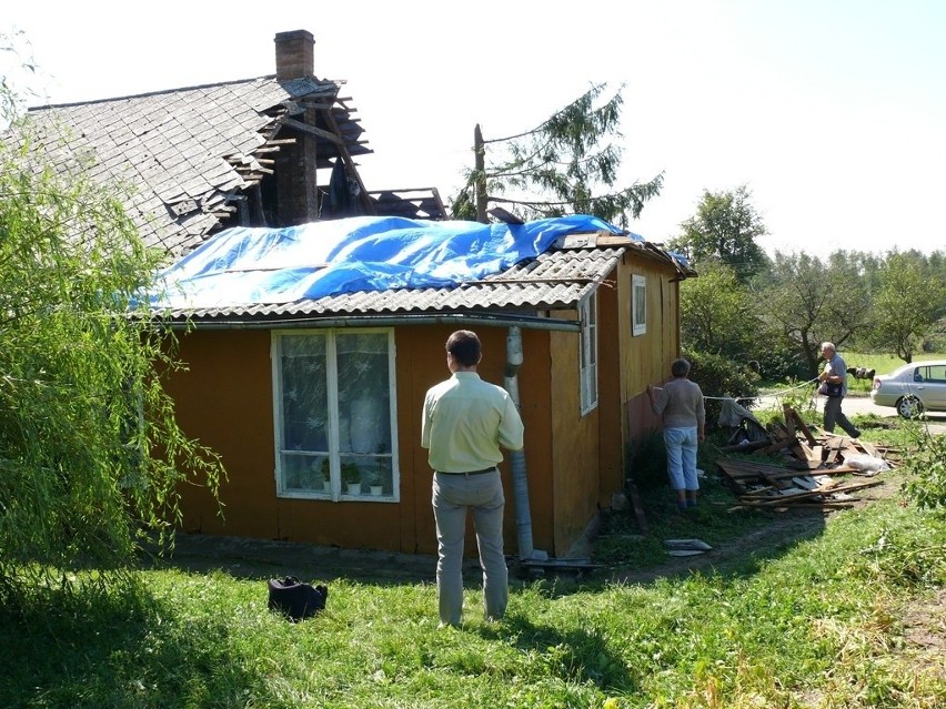 Nawałnica w gminie Rudnik: Zerwane dachy, uszkodzone domy