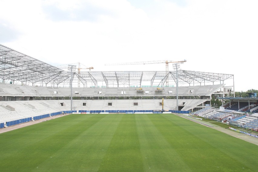 Budowa stadionu Górnika Zabrze. Lipiec 2013