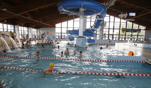 Kryta pływalnia w Bielawie jest jedną z najbardziej popularnych w regionie