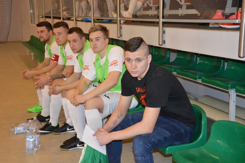 Mecz II Polskiej Ligi  Futsalu w Kiełpinie. FC Kartuzy pokonał Jaguara Gdańsk ZDJĘCIA, FILM