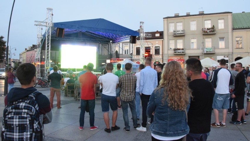 Ostatni mecz Euro 2016 na Rynku w Kielcach i wspólne oglądanie walki Francji i Portugalii