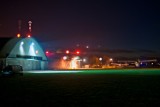 Nocne skoki spadochronowe w Radawcu (zdjęcia)