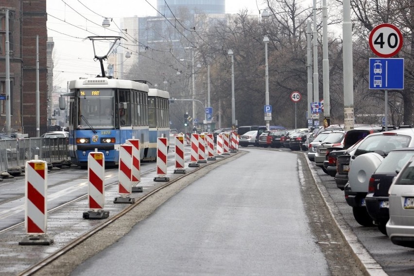 Wrocław: W przyszłym tygodniu koniec utrudnień na pl. Orląt Lwowskich (ZDJĘCIA)