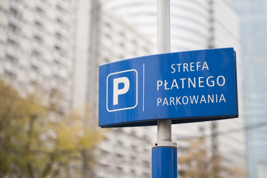Płatne parkowanie na Pradze-Północ i Woli. Koniec z darmowymi miejscami? Zmiany już od jesieni