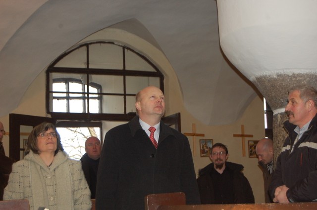 Poseł Piotr Ołowski obiecał pomoc w działaniach mających uratować zamek