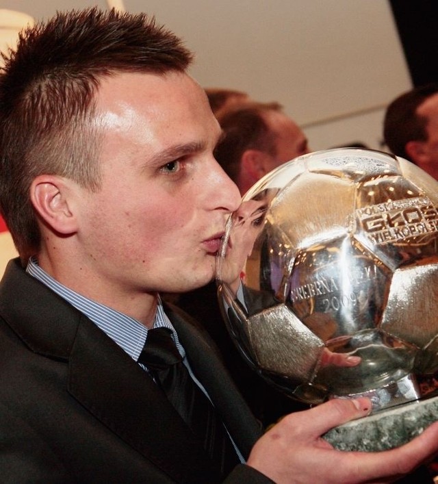 Na początku roku główne trofeum, Srebrną Piłkę, zdobył Sławomir Peszko. Ciekawe kto ucałuje ją tym razem?