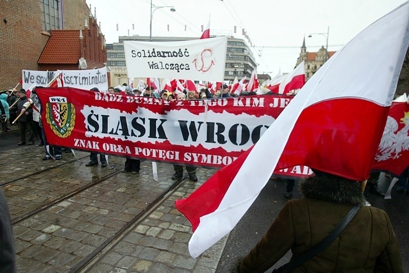 Demonstranci z PiS zablokowali centrum Wrocławia (ZDJĘCIA, FILMY)