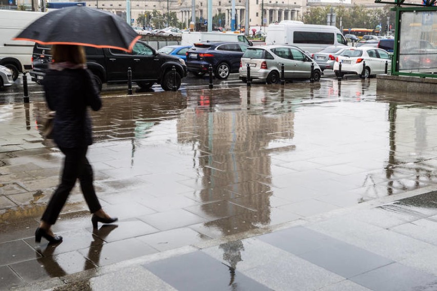 Uwaga burze z gradem! Ostrzeżenie meteorologiczne dla województwa łódzkiego przed burzami z gradem!