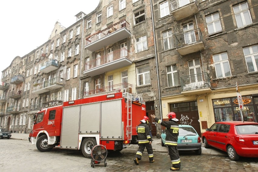 Wrocław: Pożar na Ołbinie. Jedna osoba zginęła (ZDJĘCIA)