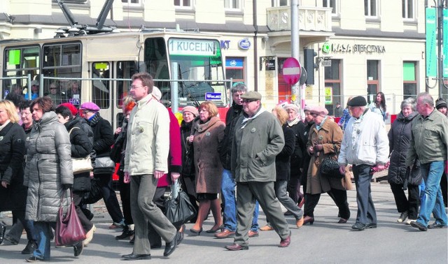 Pielgrzymki blokują ruch uliczny w Częstochowie