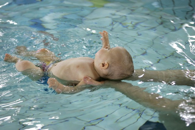 Pływalnia w Aleksandrowie Łódzkim otrzymała certyfikat "Basen przyjazny maluchom"