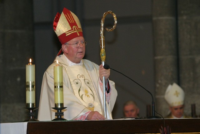 Arcybiskup łódzki Władysław Ziółek.