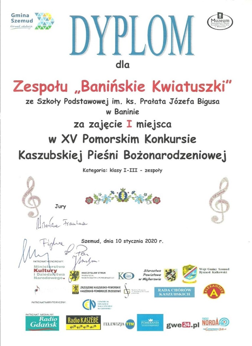 Banińskie Kwiatuszki laureatem XV Pomorskiego Konkursu Kaszubskiej Pieśni Bożonarodzeniowej w Szemudzie