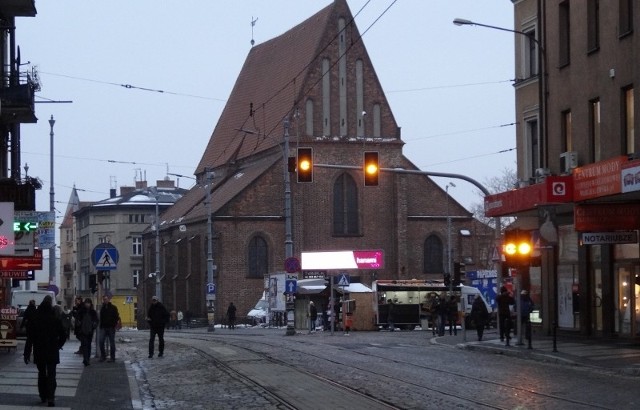 Kierowcy i mieszkańcy narzekają na nową sygnalizację świetlną na Świętym Marcinie