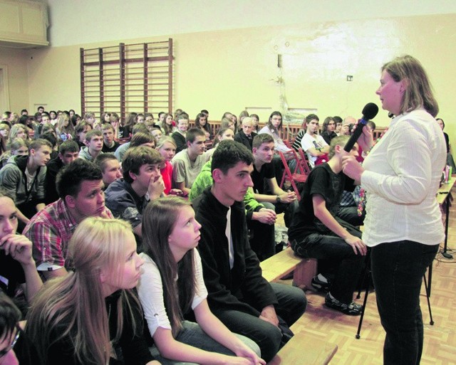 Uczniowie dowiedzieli się jak praca w UE wygląda "od kuchni"