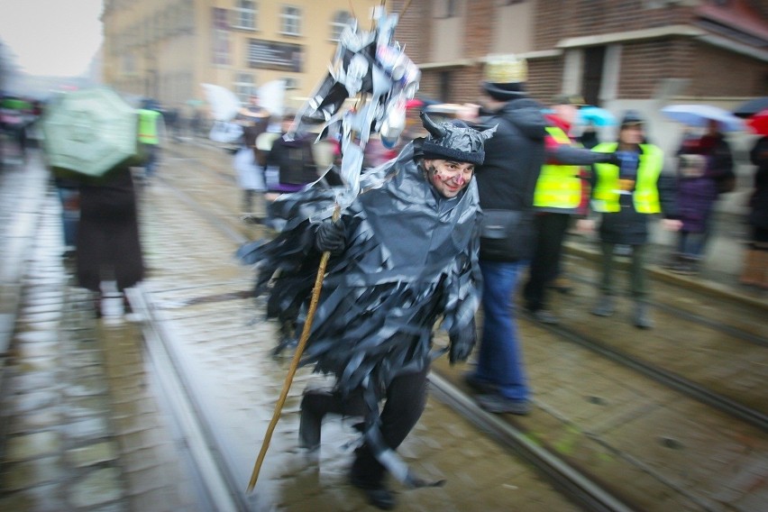 Tysiące wrocławian przeszły ulicami miasta w Orszaku Trzech Króli (ZDJĘCIA)