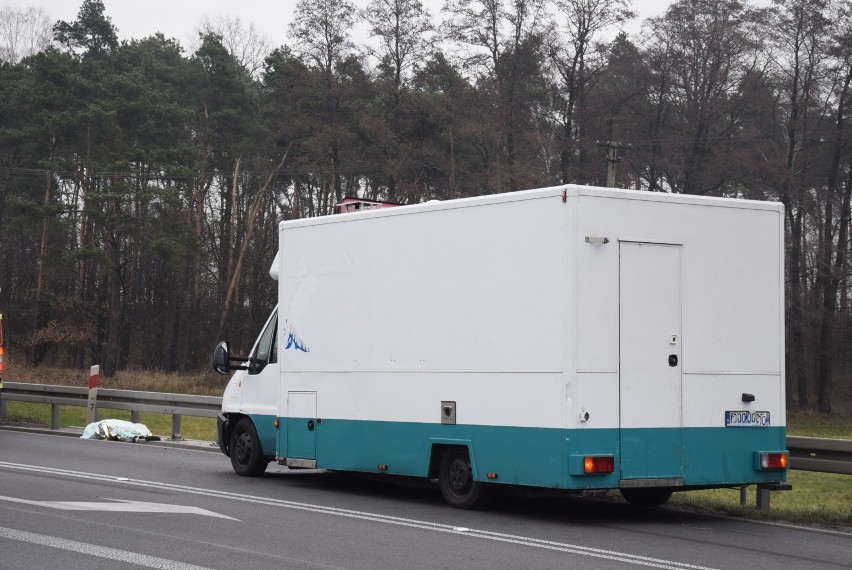 Wypadek w Skarszewie. Śmiertelne potrącenie 86-latka na...