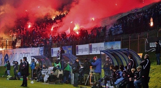 Na stadion w Bytomiu wpuszczono ponad 3 tys. fanów Ruchu, co wpłynęło na przekroczenie dopuszczalnej ilości widzów