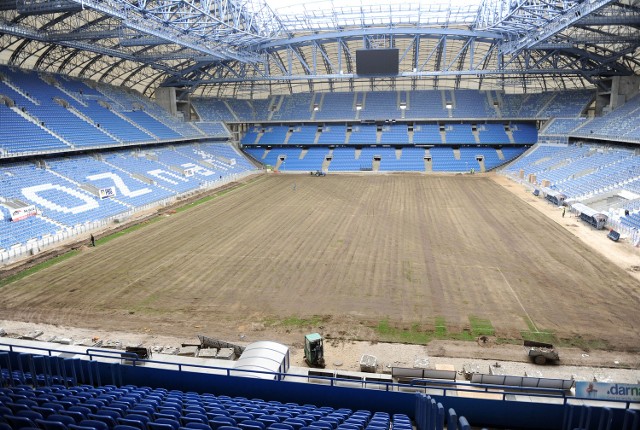 Funkcjonariusze Centralnego Biura Antykorupcyjnego potrzebują dodatkowych trzech miesięcy, by sprawdzić przebieg modernizacji Stadionu Miejskiego w Poznaniu