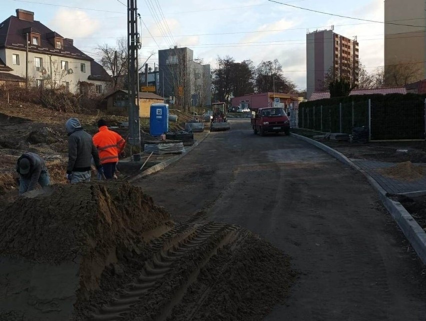 Trwa remont ulicy Dubois na osiedlu Orłowo w Starachowicach. Jak idą prace? Zobacz zdjęcia