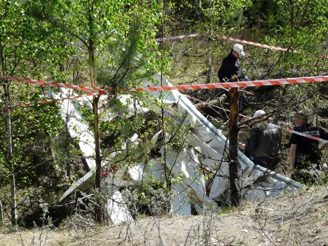 Tyle zostało z samolotu, który spadł na górę Kamieńsk w pobliżu pasa startowego