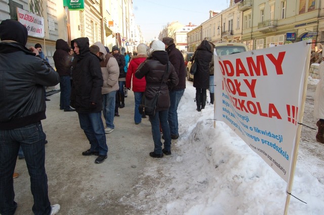 W Tarnowie protestujących było mniej niż w Koszycach, ale za to pikieta trwała dłużej, bo ponad dwie godziny