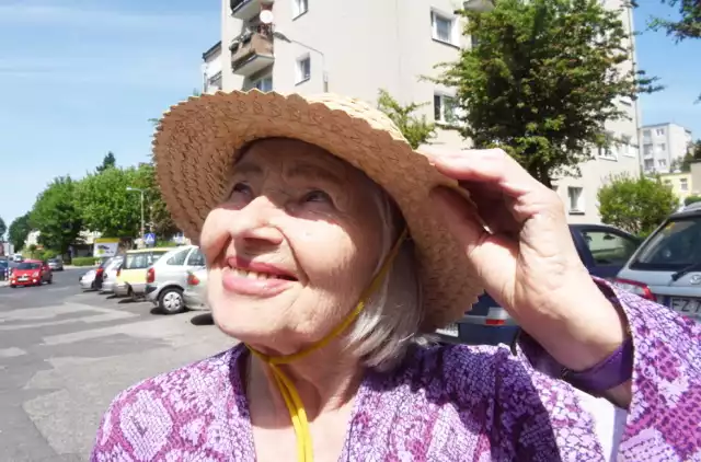 Barbara Czajkowska, mieszkanka ul. Morelowej uważa, że w tej okolicy jest dużo zieleni, ale i mieszkają tu mili mieszkańcy