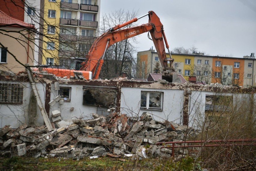 Trwają przygotowania do rozpoczęcia budowy bloków...