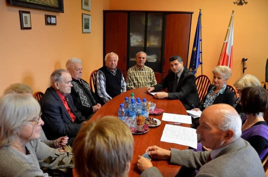 Rada Seniorów z Ząbkowic Śląskich spotkała się w urzędzie miejskim z burmistrzem