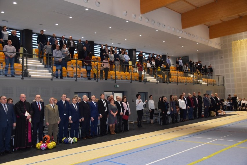 Sala sportowa w Kościelnej Wsi została oddana do użytku