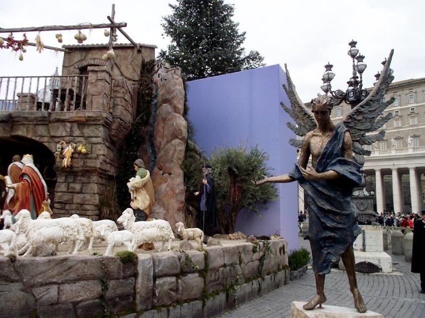 Szopka Bożonarodzeniowa na placu Świętego Piotra w Watykanie (2014 r.)
