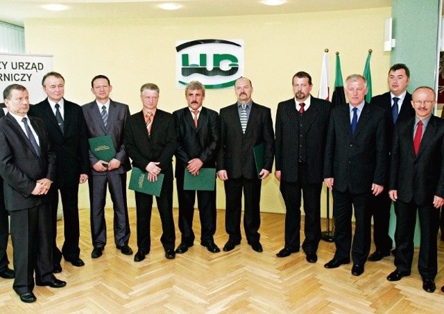 Dyplomy wręczono w siedzibie WUG w Katowicach