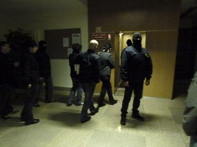 We wtorek Kazimiera T. oraz jej syn i synowa doprowadzeni zostali do prokuratury w Piotrkowie Trybunalskim.