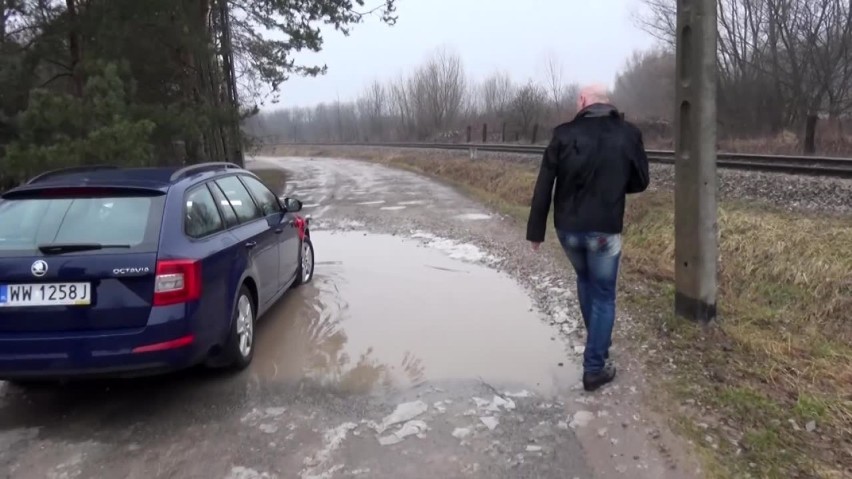 Wiosna często wita nas... dziurami w drogach [WIDEO]